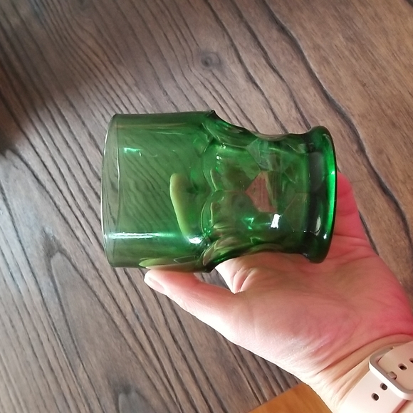 Vintage emeral green georgian glass - Picture 2 of 2